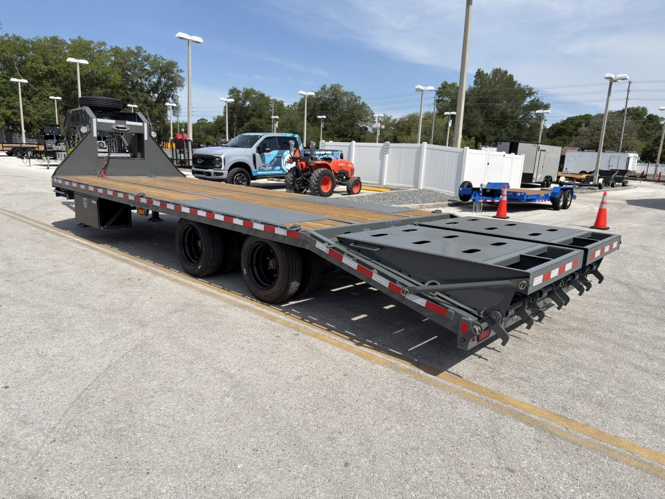 New 2026 Sure-Trac 8.5x25 (20+5) Pro Series GN Deckover Trailer