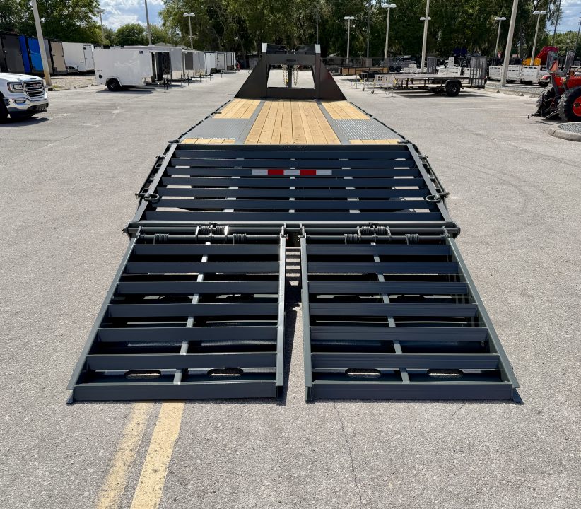 New 2026 Sure-Trac 8.5X25 (20+5) HD Low Profile GN Deckover Trailer