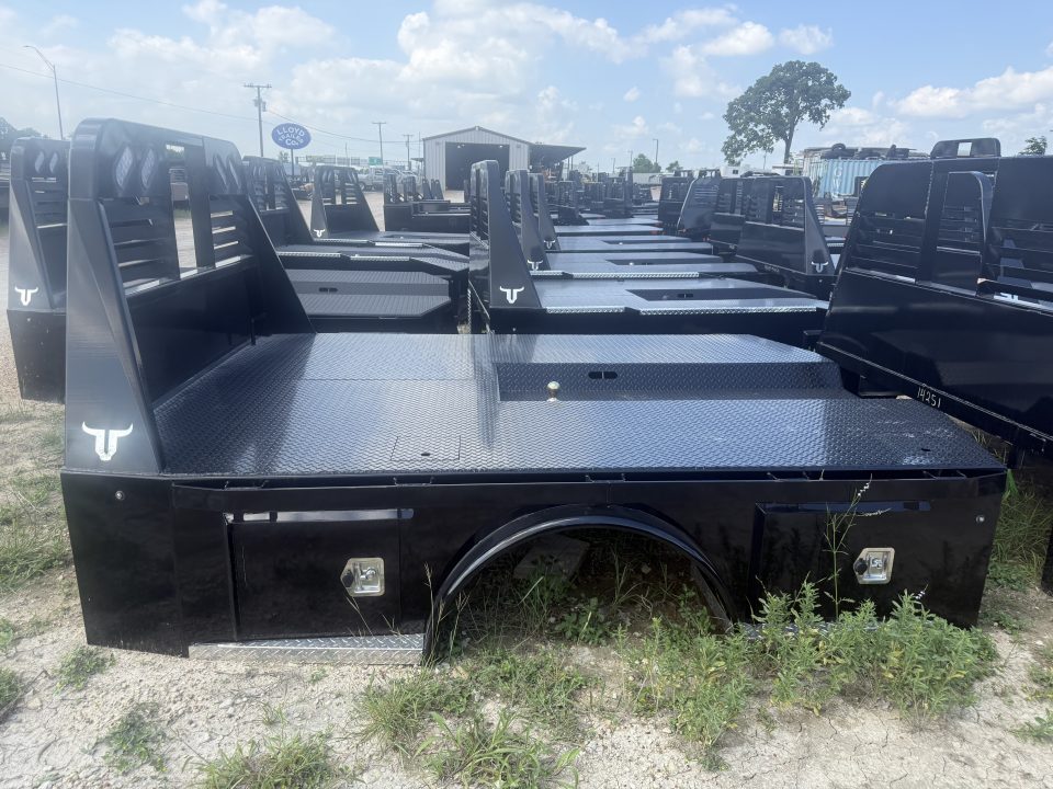 New 2026 Neckover 9' CAB AND CHASSIS SKIRTED Truck Bed