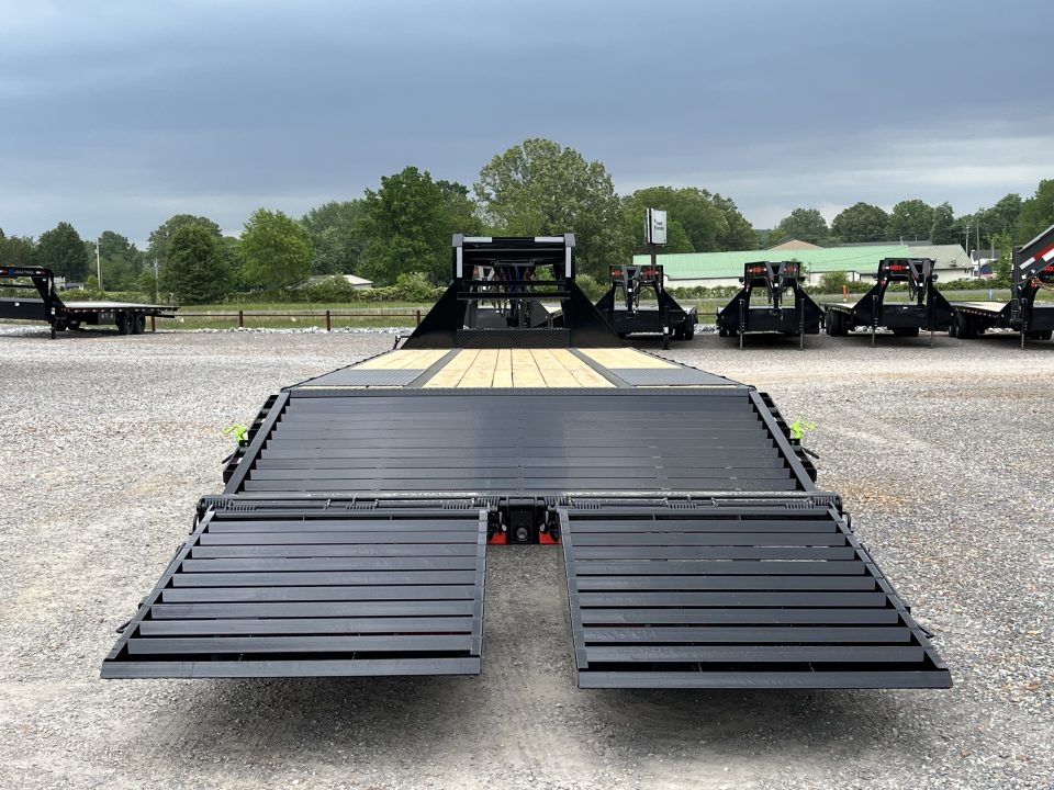 New 2026 Load Trail 102"x30' 30k Gooseneck Flatbed Trailer