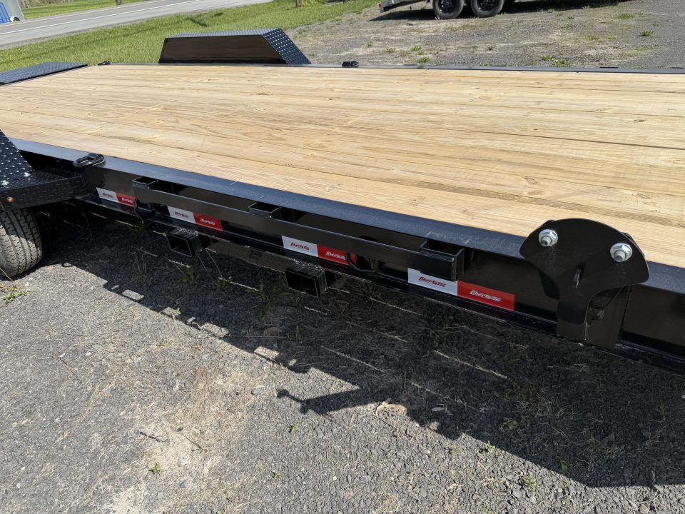 New 2026 Liberty LE16K83X21+3B8 Equipment Trailer