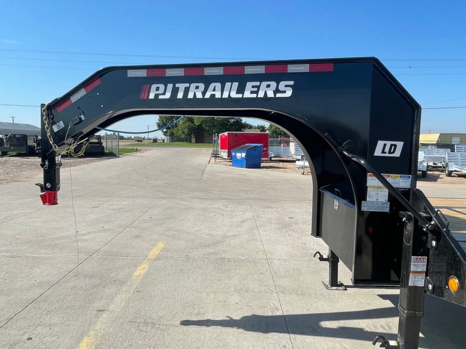 New 2026 PJ Trailers LD402 40' x 102" Hydraulic Brakes Flatbed Trailer