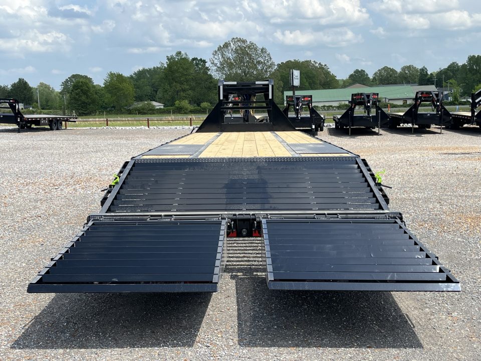 New 2026 Load Trail Gooseneck Flatbed Trailer | 102" x 32' | 24K