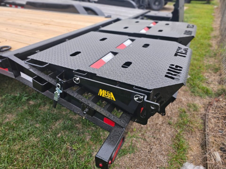 New 2026 Big Tex Trailers 14EH-24D3A-MRBK Equipment Trailer