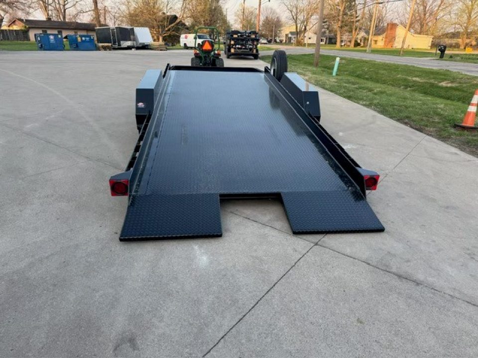 New 2026 Imperial Trailer 82x22 (17+5) 18K GVWR Tilt Trailer