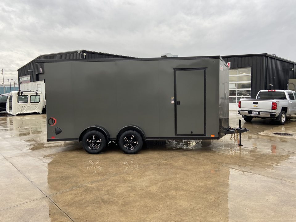 New United UJ-7X16 Enclosed Trailer