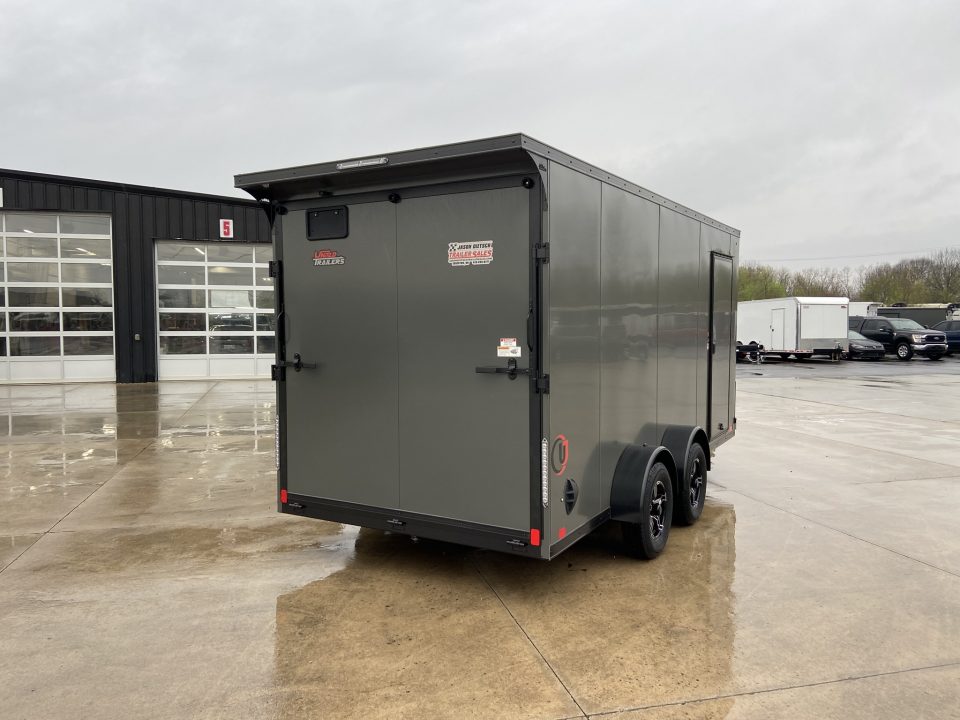 New United UJ-7X16 Enclosed Trailer