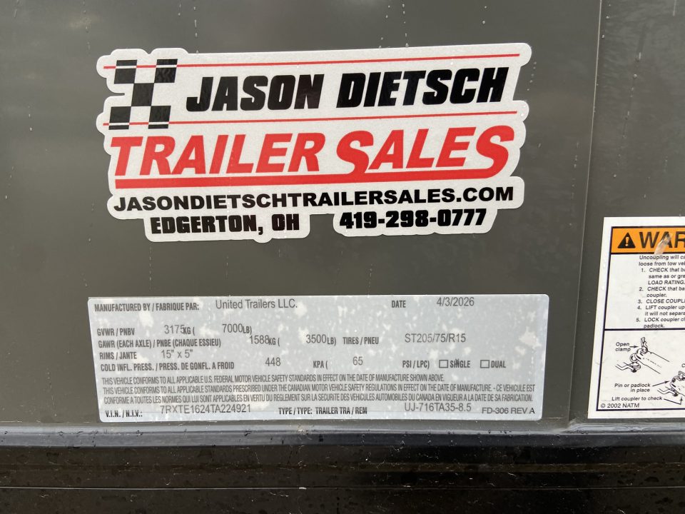 New United UJ-7X16 Enclosed Trailer