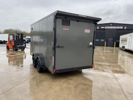 New United UJ-7X16 Enclosed Trailer