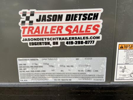 New United UJ-7X16 Enclosed Trailer