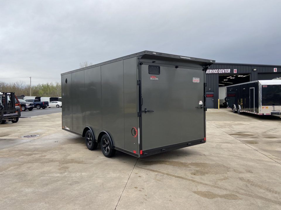 New United UJ-8.5X18 Enclosed Trailer