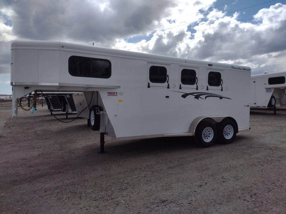 New 2027 Trails West Adventure 3 Horse Trailer