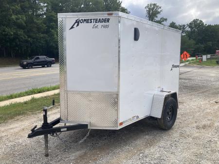 New 2026 Homesteader Trailer / Intrepid Series / 5x8 / 5'6" Interior Height / Single Swing Rear Door / 32" Side Door / 24" Stoneguard / White Aluminum