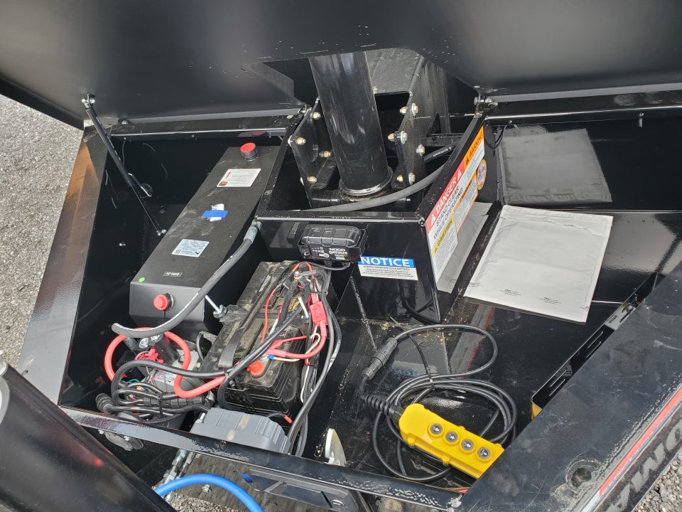 New 2026 Diamond C Trailers LPT207 Dump Trailer / 82"X 14' / 15500 GVWR / Pacesetter Edition