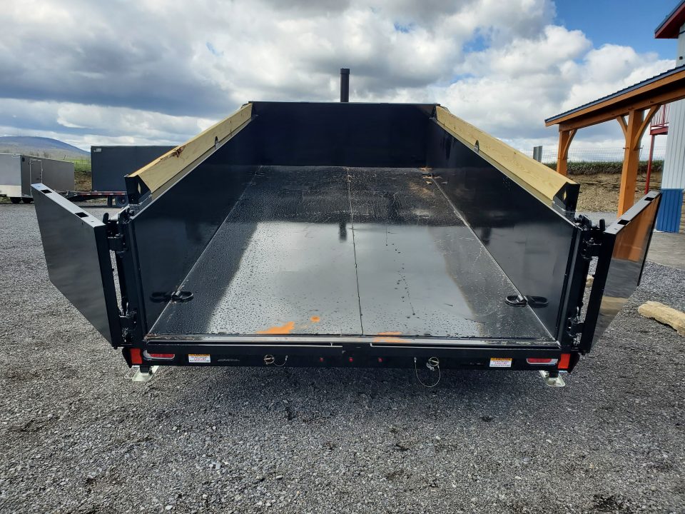 New 2026 Diamond C Trailers LPT207 Dump Trailer / 82"X 14' / 15500 GVWR / Pacesetter Edition