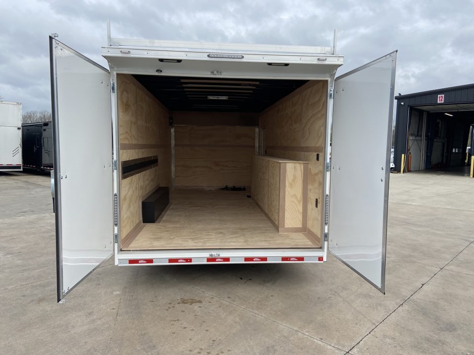 New United UXT-8.5X20 Contractor