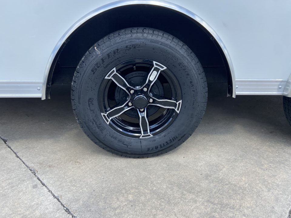 New 2026 United Trailers UJ-8.516TA35 Cargo / Enclosed Trailer