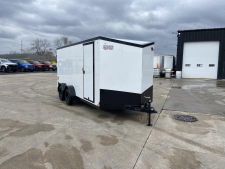 New United UJ-7X16 Enclosed Trailer