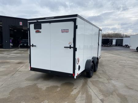 New United UJ-7X16 Enclosed Trailer