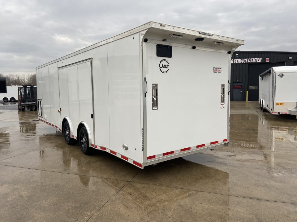 New United APREM-8.528 Racing Trailer