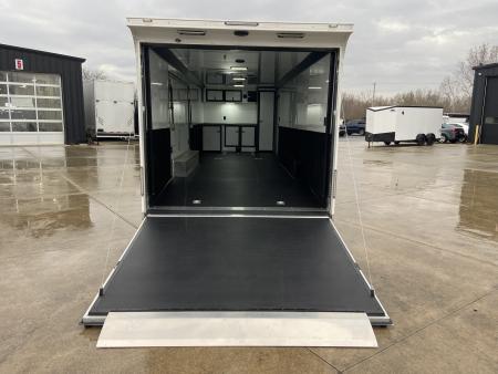 New United APREM-8.528 Racing Trailer