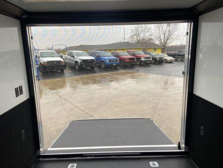 New United APREM-8.528 Racing Trailer