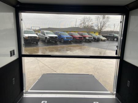 New United APREM-8.528 Racing Trailer