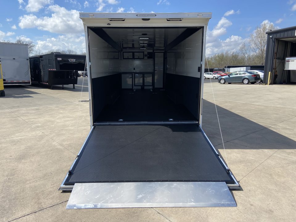 New United PREM-8.528 Racing Trailer