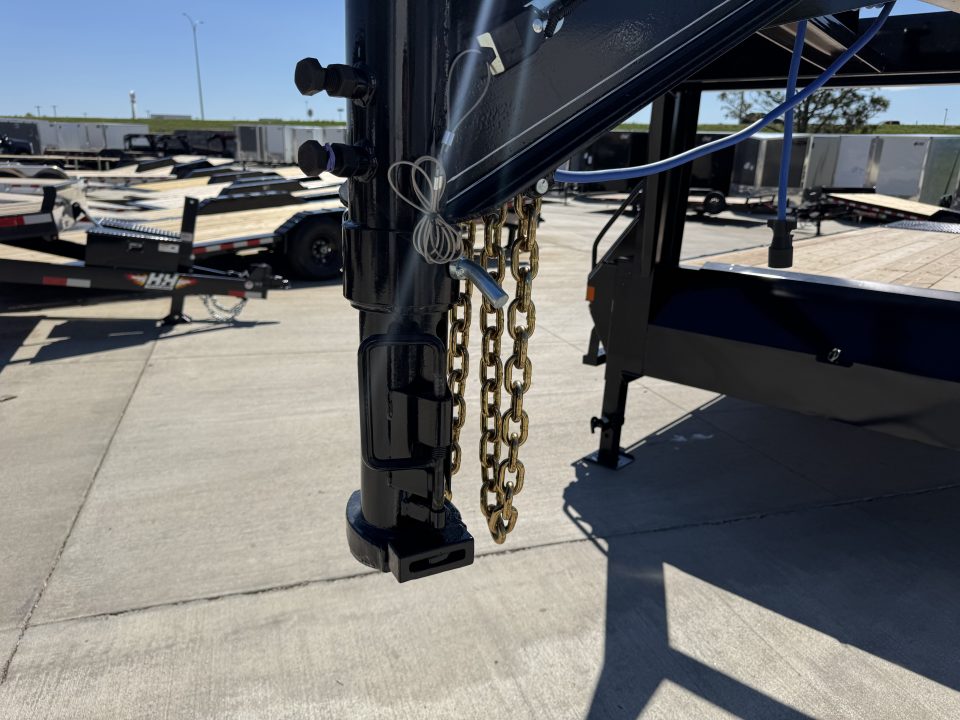 New 2026 Double A 28’ Gooseneck Deckover 23’ plus 5’ x 102” with 2-7K tandem axles=14k