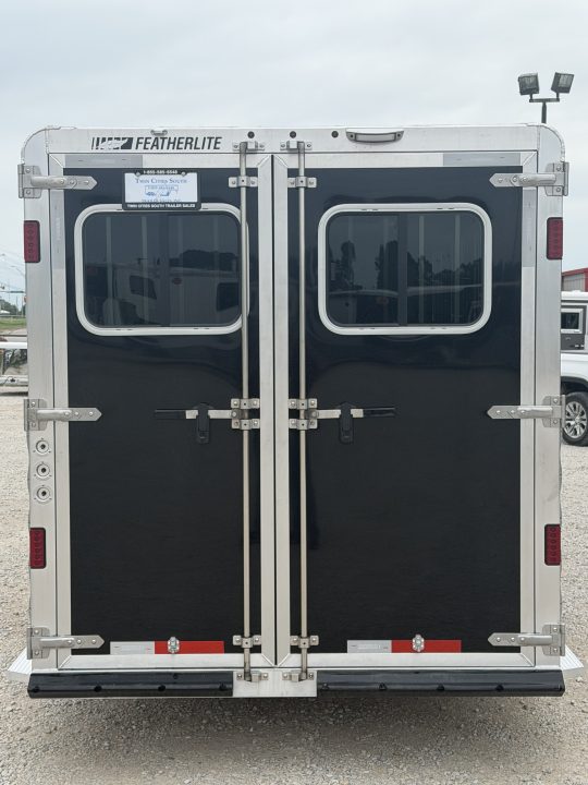 New 2026 Featherlite 6 Horse Gooseneck Horse Trailer