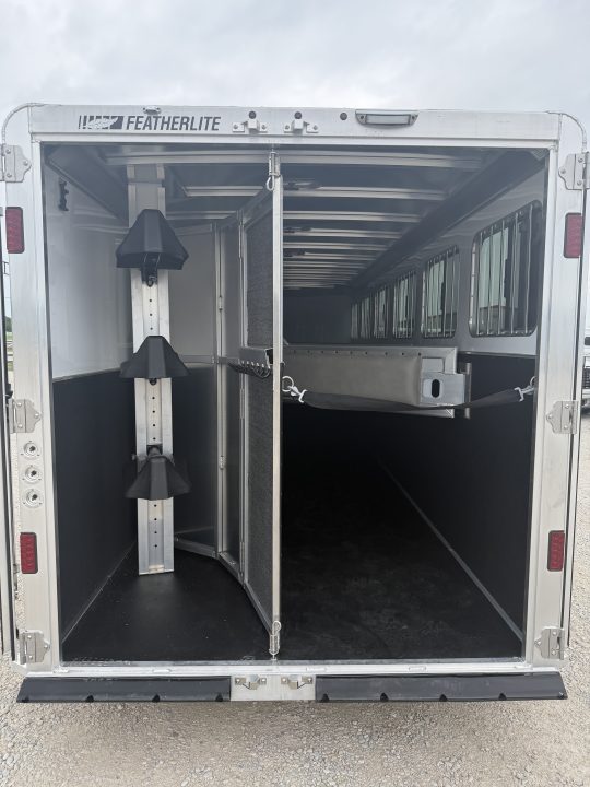 New 2026 Featherlite 6 Horse Gooseneck Horse Trailer