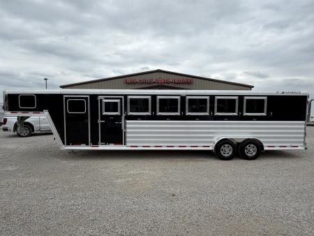 New 2026 Featherlite 6 Horse Gooseneck Horse Trailer
