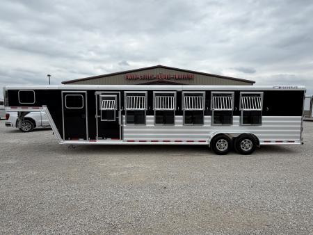 New 2026 Featherlite 6 Horse Gooseneck Horse Trailer