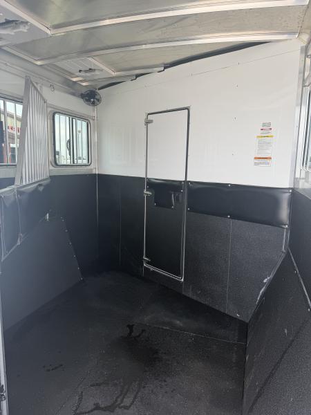 Used 2022 Sundowner 2 Horse Gooseneck Living Quarters Horse Trailer