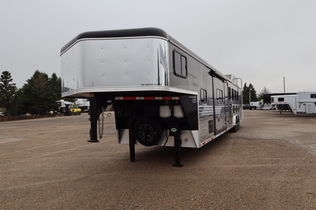 Used 2016 Bison Trailers 4 Horse LQ Trailer