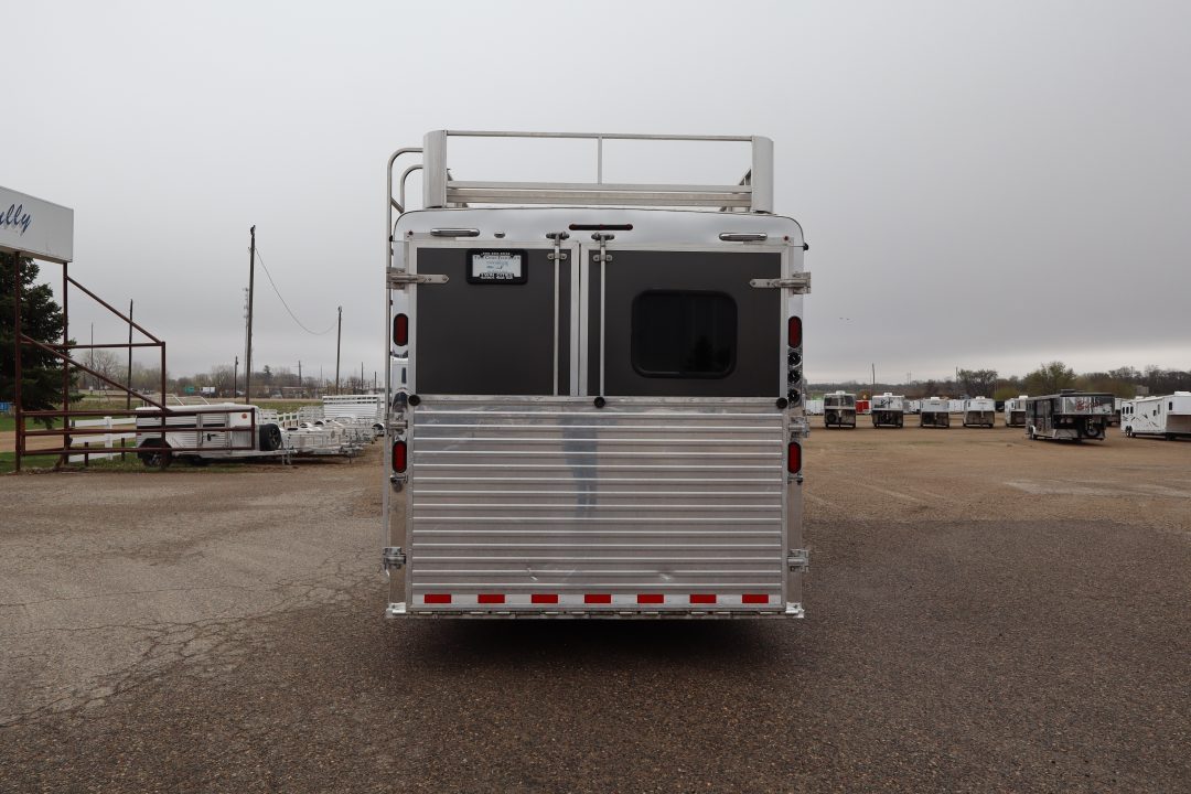 Used 2016 Bison Trailers 4 Horse LQ Trailer