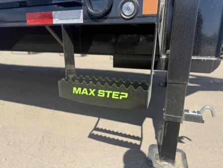 New 2026 Load Trail 8.5-30 Single Wheel Gooseneck Equipment Hauler 15.6K GVWR