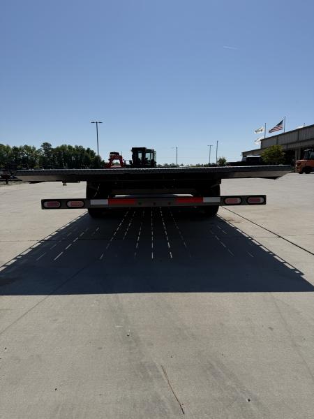 New 2026 Diamond C Trailers DET210-24 Equipment Trailer