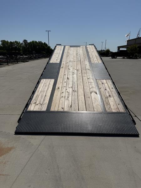 New 2026 Diamond C Trailers DET210-24 Equipment Trailer