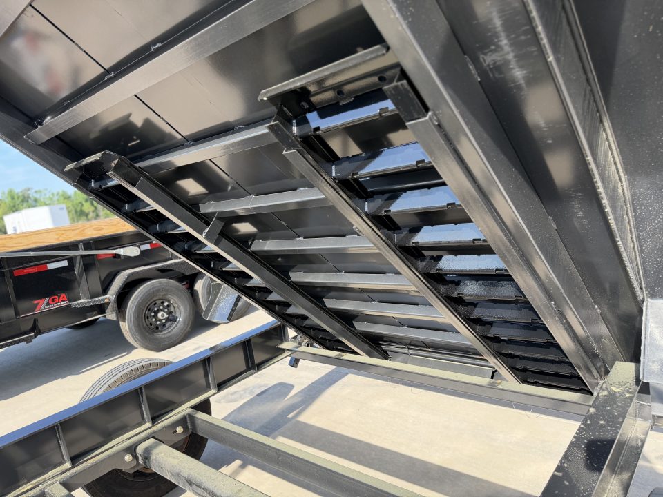 New 2026 Diamond C Trailers LPT210-GN-1632 Dump Trailer