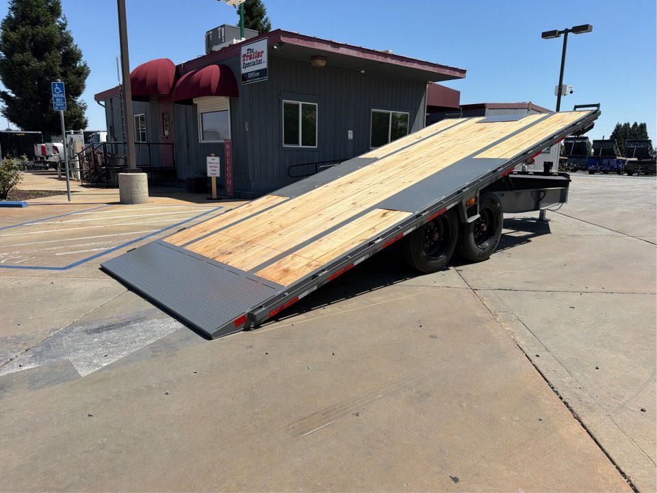New 2026 Diamond C Trailers DET208L20X102 8.5FT X 20FT 18K GVW Equipment Trailer
