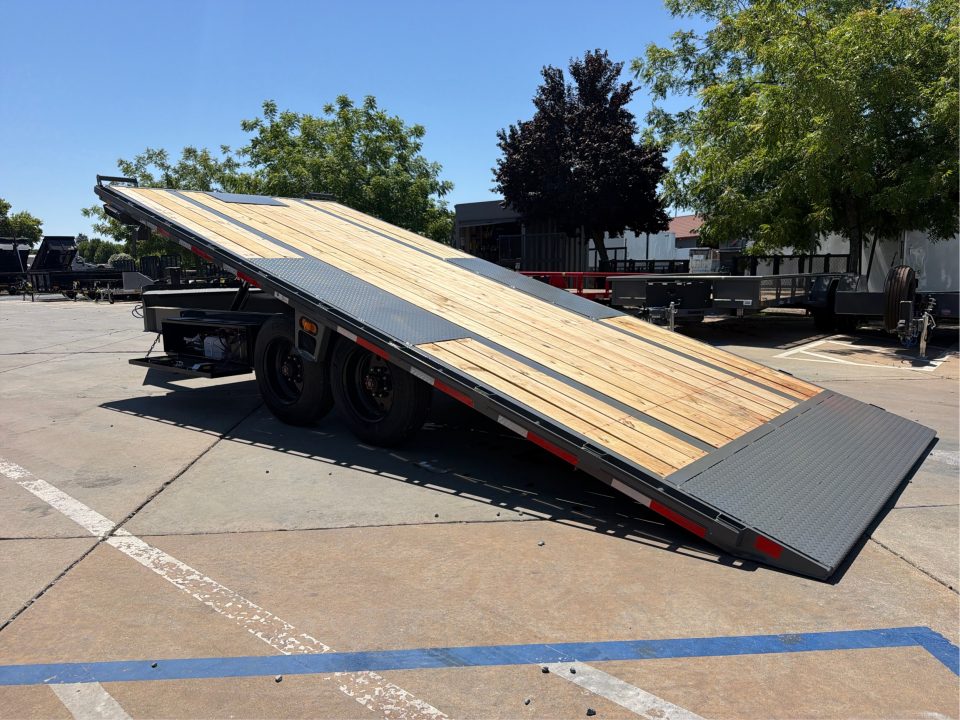 New 2026 Diamond C Trailers DET208L20X102 8.5FT X 20FT 18K GVW Equipment Trailer