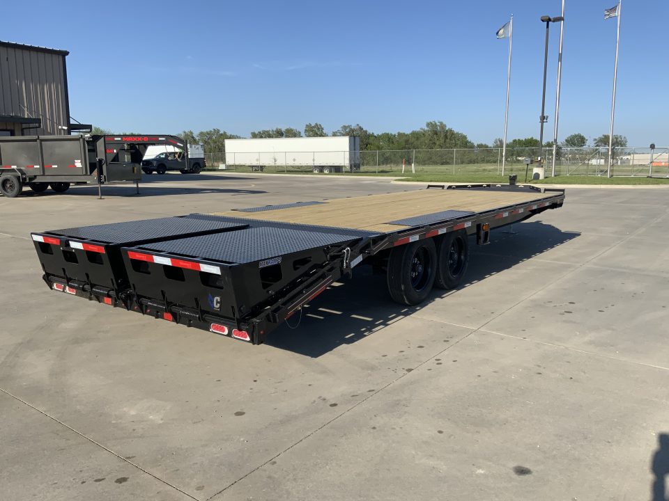 New 2026 Diamond C Trailers DEC 208 Deckover Trailer