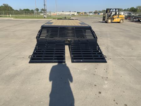 New 2026 Diamond C Trailers DEC 208 Deckover Trailer