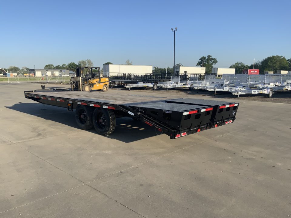 New 2026 Diamond C Trailers DEC 210 Deckover Trailer
