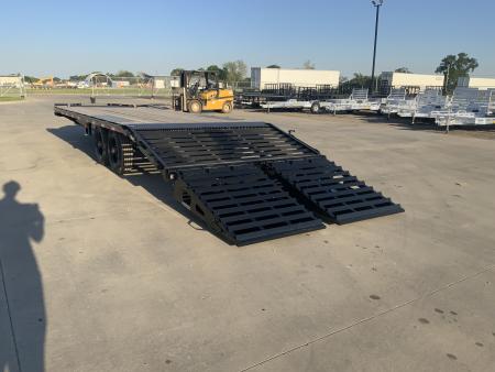 New 2026 Diamond C Trailers DEC 210 Deckover Trailer