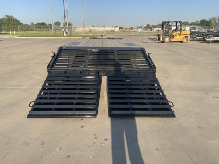 New 2026 Diamond C Trailers DEC 210 Deckover Trailer