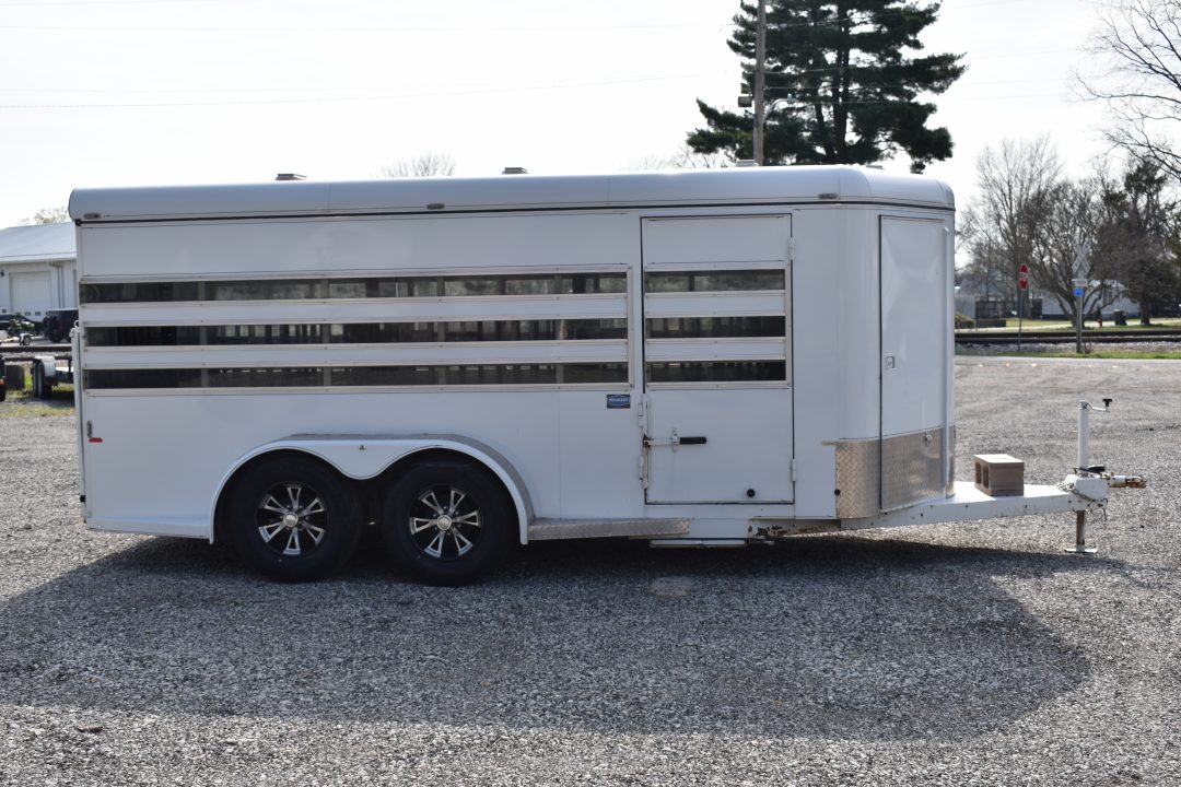 Used 2020 Jackson 16' 6 PEN BUMPER PULL Stock / Stock Combo Trailer