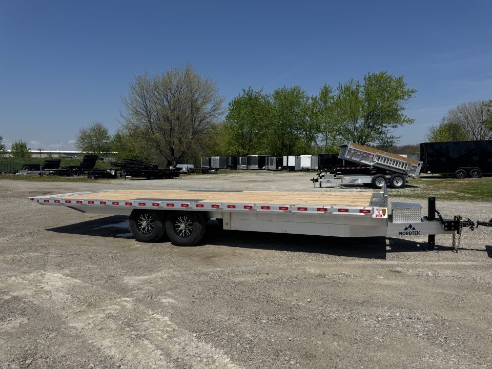 New 2026 Nordtek 102X24 Deckover Trailer 16K GVWR Hyd. Jack w/Remote