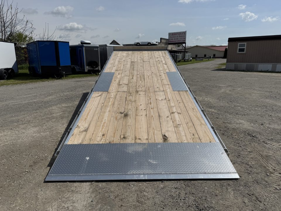New 2026 Nordtek 102X24 Deckover Trailer 16K GVWR Hyd. Jack w/Remote